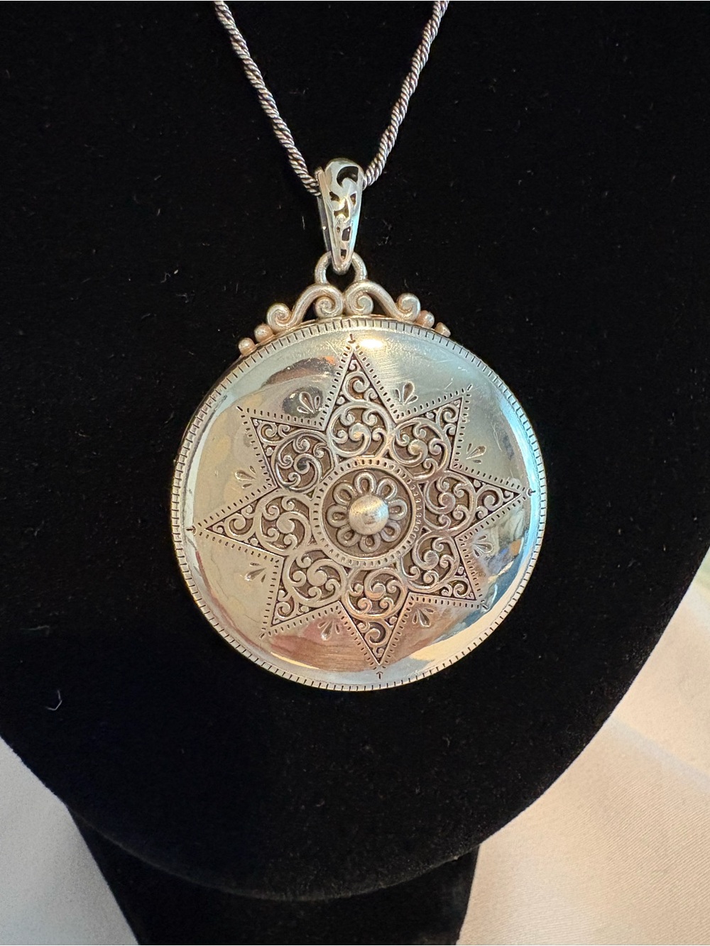 Brighton Etoile Floral Star Medallion Photo locket pendant Necklace